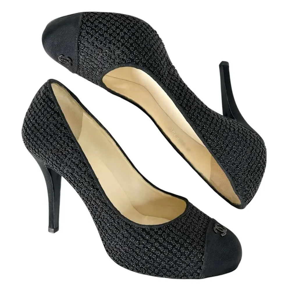 CHANEL Beaded Cap Toe Interlocking CC Black Pumps